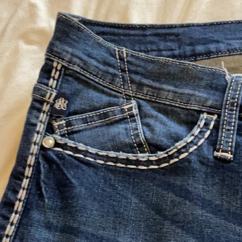 Rock & Republic new “Kasandra” Dark Blue Jeans,white saddle stitching, Size 16.